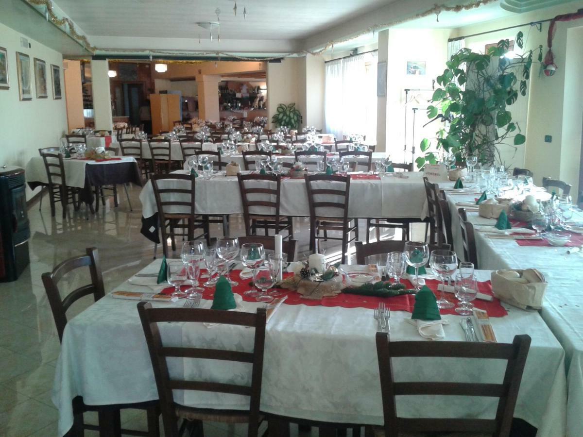 Locanda "Alla Rosa" Lusiana Exterior foto